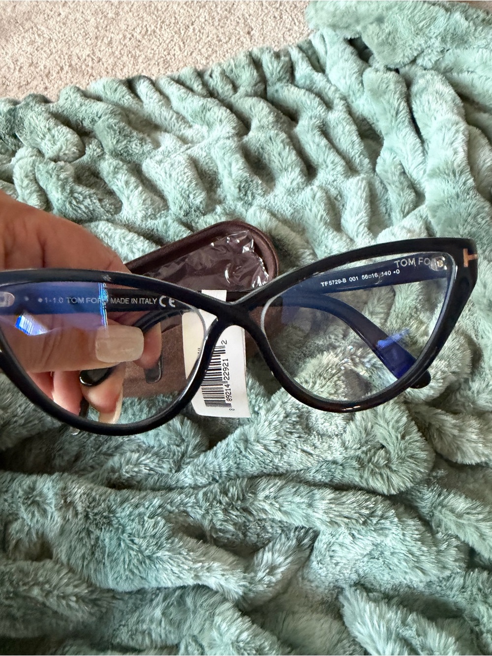 Tom Ford Black Cat-Eye Women's Eyewear with Gold Accent - Picture 2 of 6